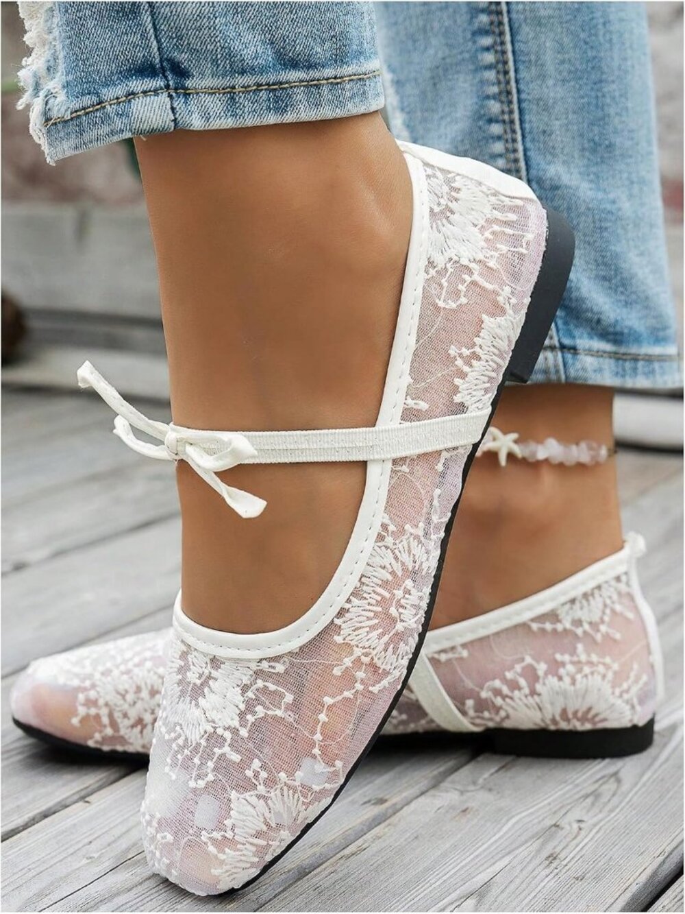 Women's Light White Closed Toe Floral Lace Mesh Comfortable Pull On Ballet Flats - Picture 4 of 5
